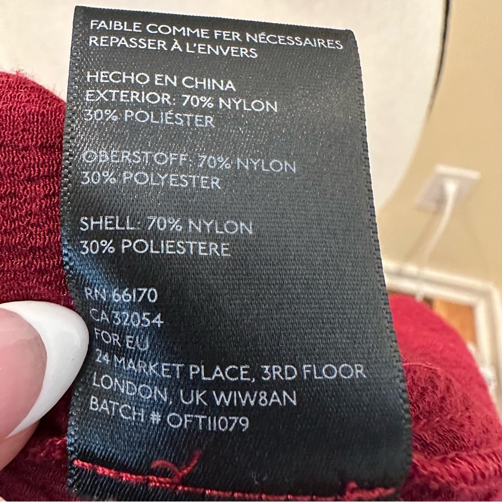 Silence + Noise Urban Ourfitters Top Women's Size XS Maroon Red Wrap Crop - Picture 9 of 14